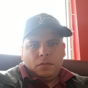 Meet your Posher, Cesar